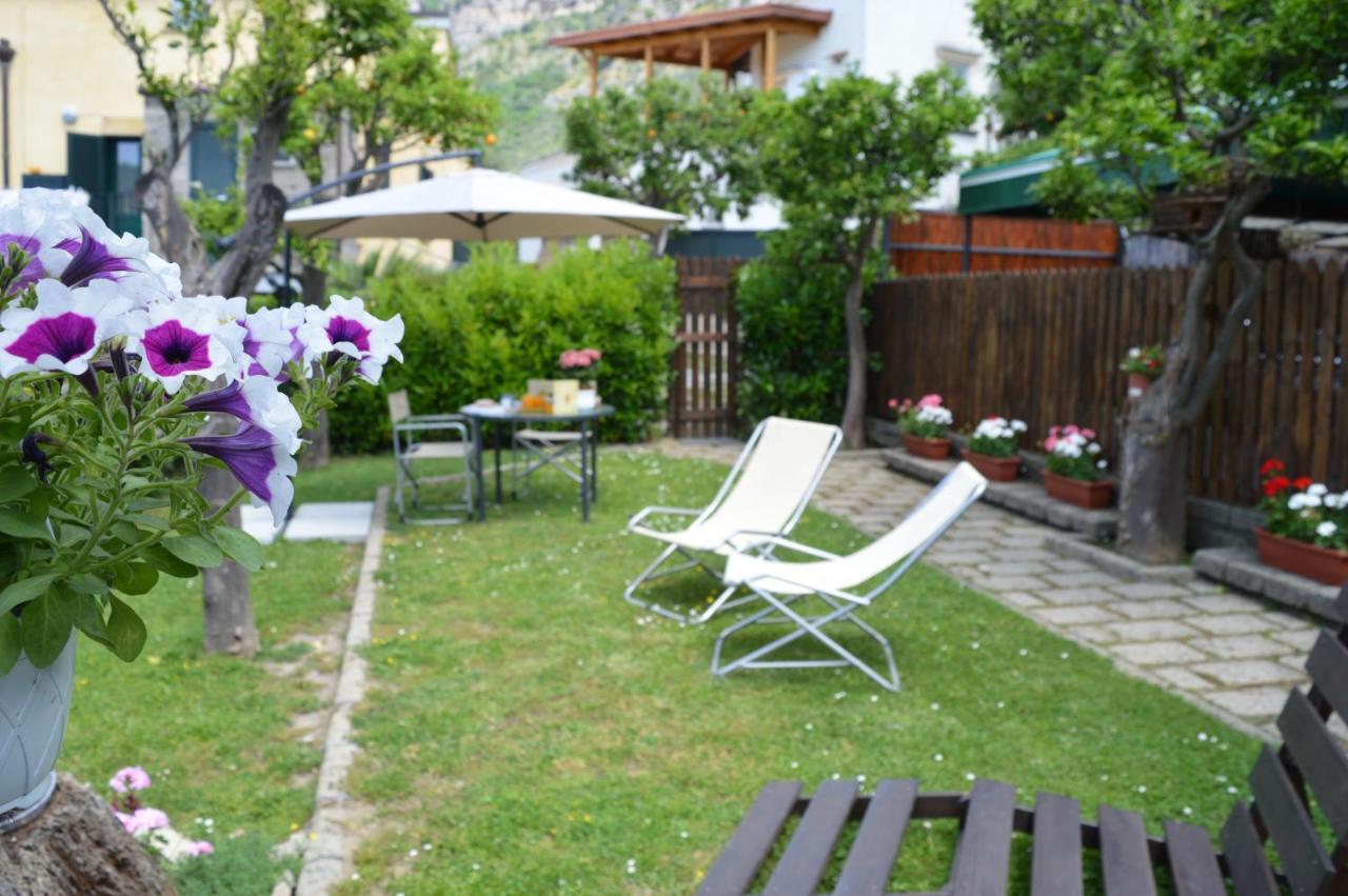 Bed and Breakfast Sara'S Sweet Corner Мета Экстерьер фото